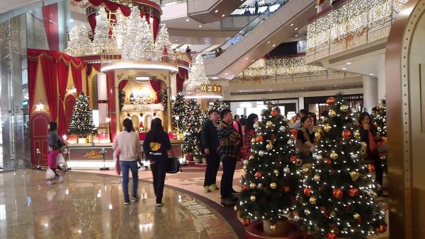 How the Chinese Celebrate Christmas Amid Communism - Nspirement